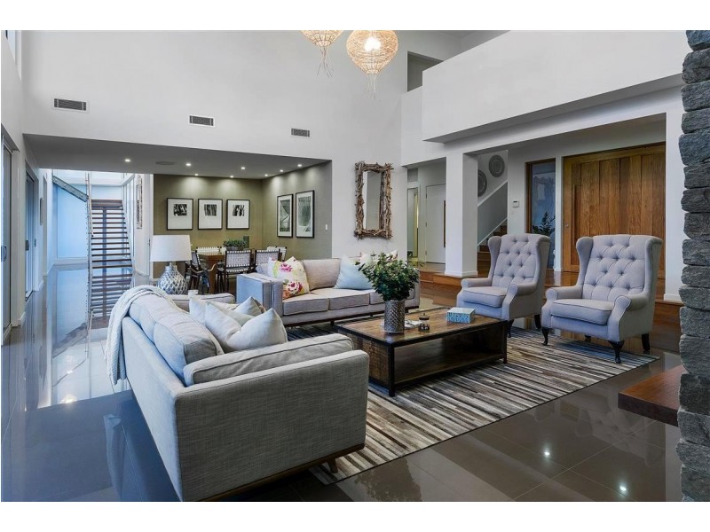 6256 Spyglass Hill, Hope Island QLD 4212