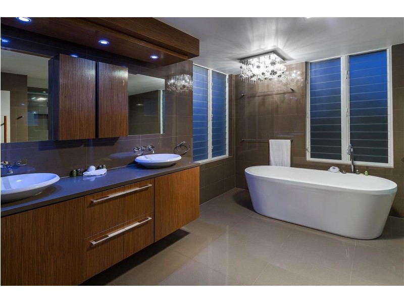 6256 Spyglass Hill, Hope Island QLD 4212