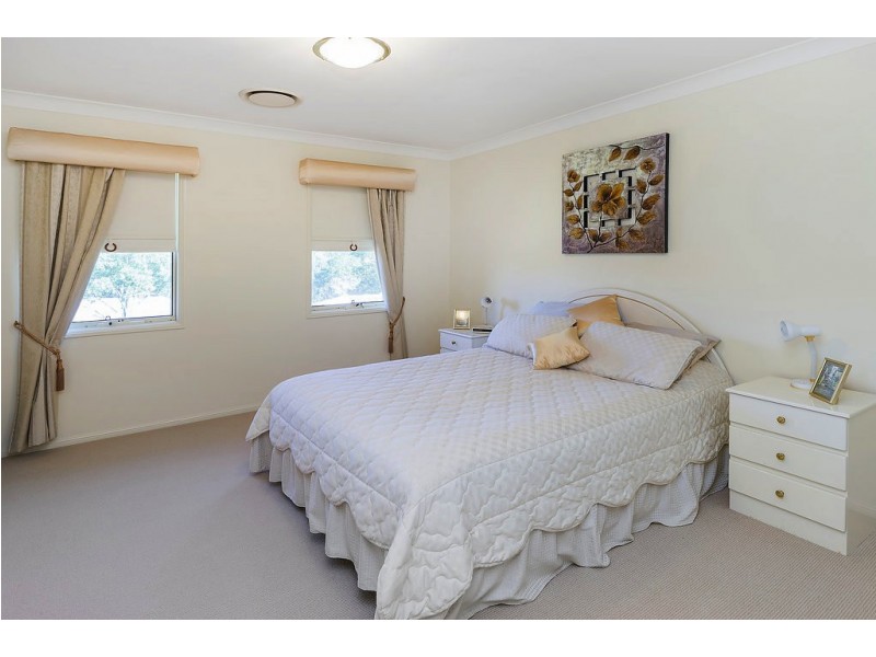 18 Hazlett St, Maudsland QLD 4210