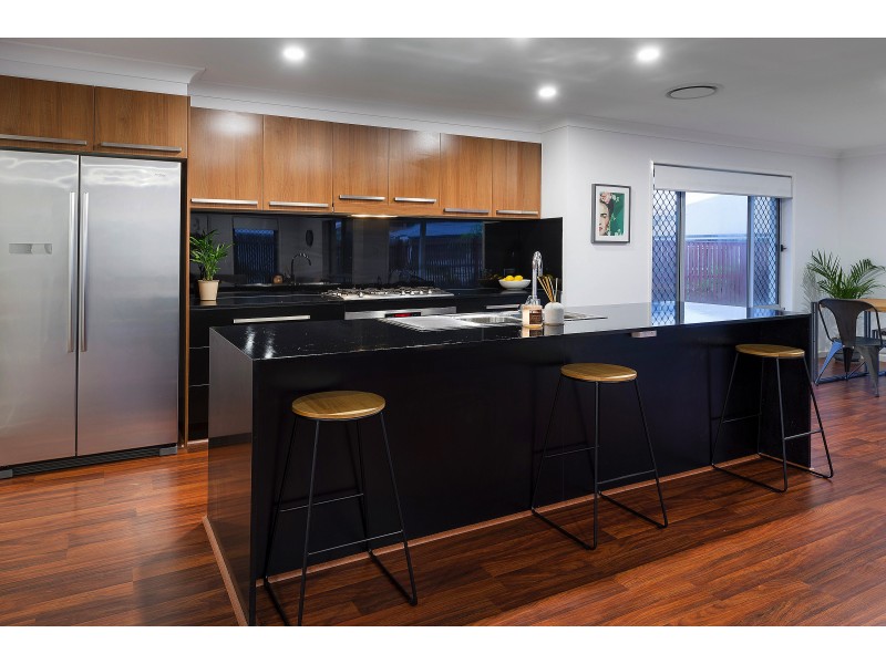 1 Saltwater St, Pimpama QLD 4209