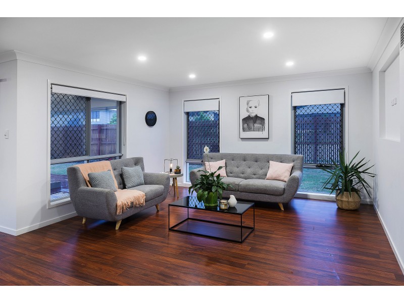 1 Saltwater St, Pimpama QLD 4209