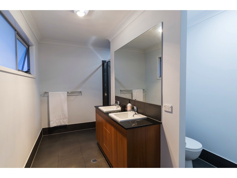 1 Saltwater St, Pimpama QLD 4209