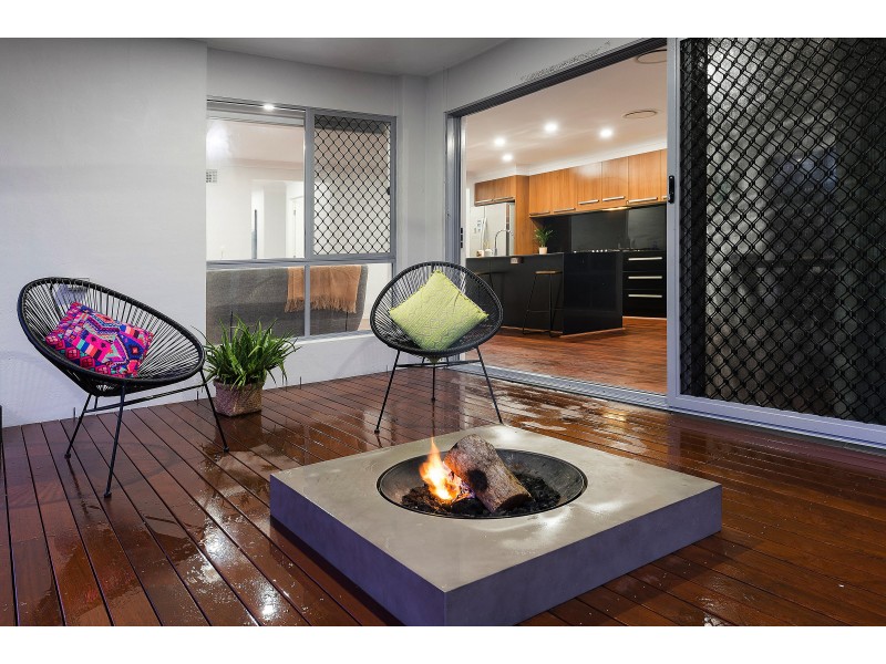 1 Saltwater St, Pimpama QLD 4209