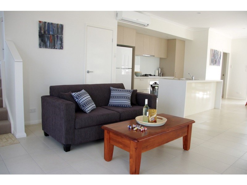 Hope Island QLD 4212