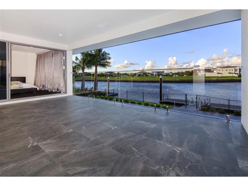 2211 Taromeo Ct, Hope Island QLD 4212