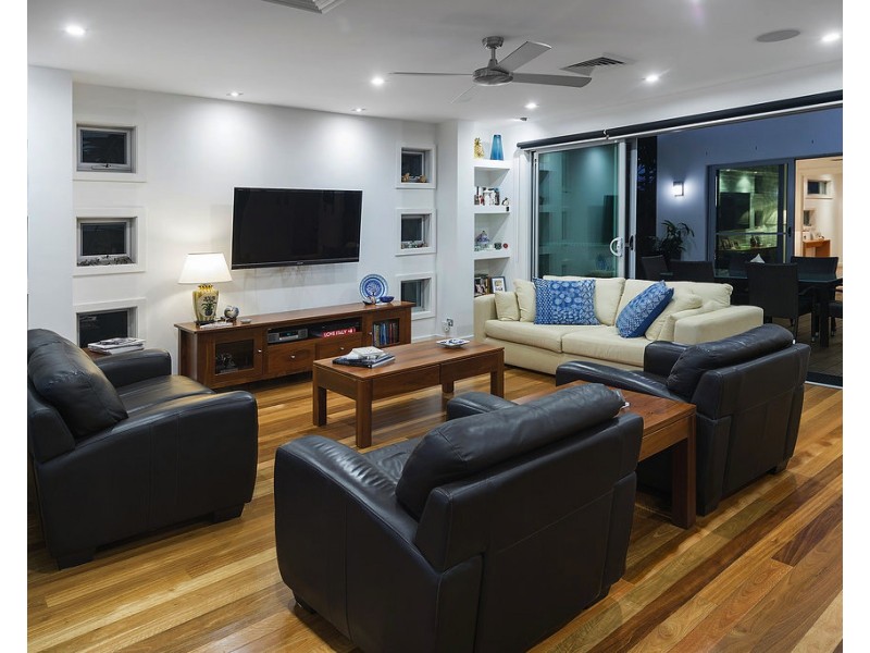 14 River Links Boulevard East, Helensvale QLD 4212