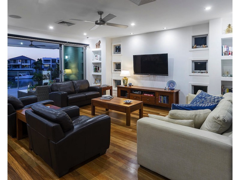 14 River Links Boulevard East, Helensvale QLD 4212