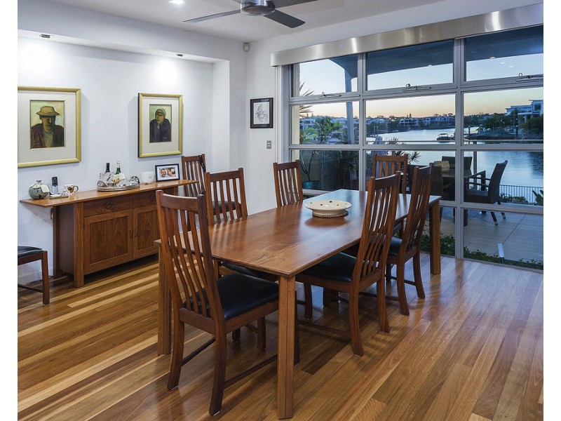 14 River Links Boulevard East, Helensvale QLD 4212