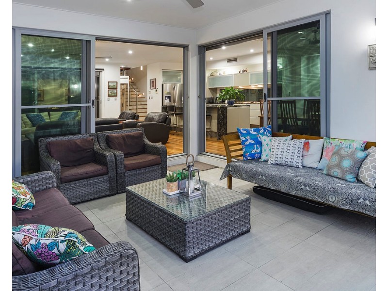 14 River Links Boulevard East, Helensvale QLD 4212
