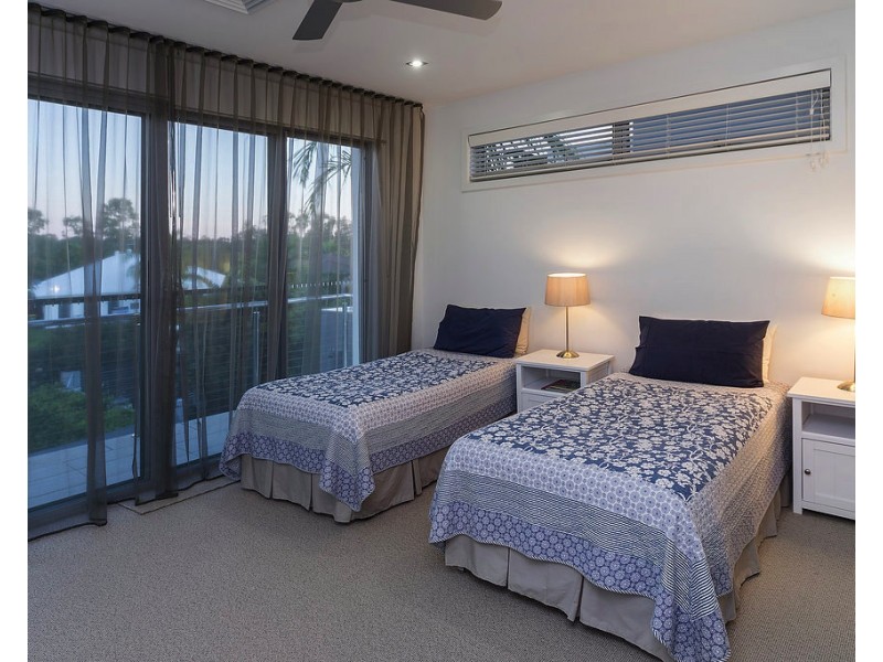 14 River Links Boulevard East, Helensvale QLD 4212