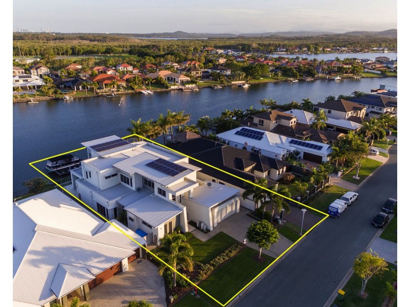 98 The Peninsula, Helensvale QLD 4212