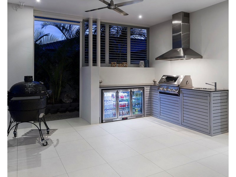 98 The Peninsula, Helensvale QLD 4212