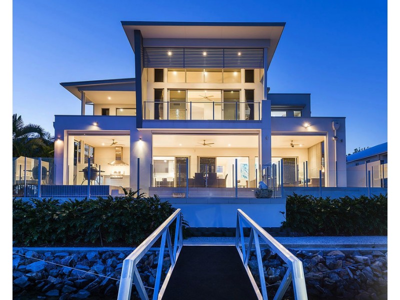 98 The Peninsula, Helensvale QLD 4212