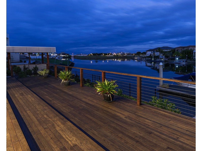 2633 Virginia Drive, Hope Island QLD 4212