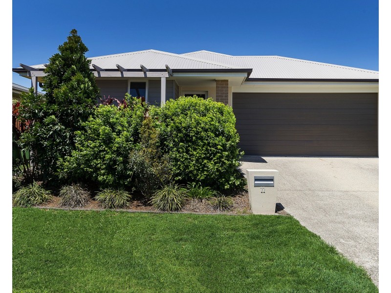 11 Greenmount St, Pimpama QLD 4209