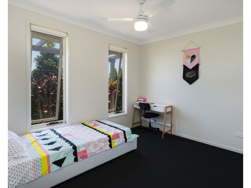 11 Greenmount St, Pimpama QLD 4209
