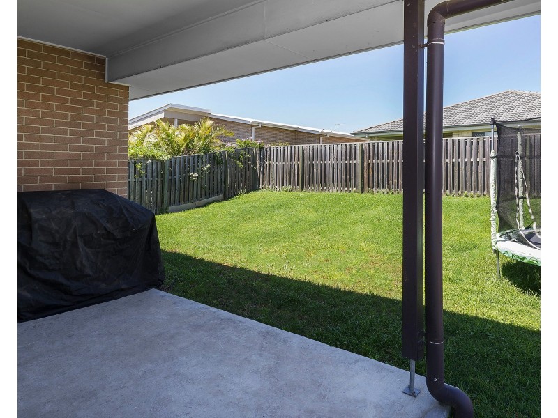 11 Greenmount St, Pimpama QLD 4209