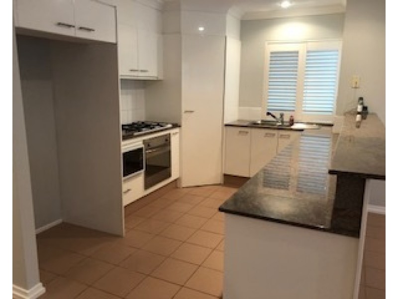 Hope Island QLD 4212