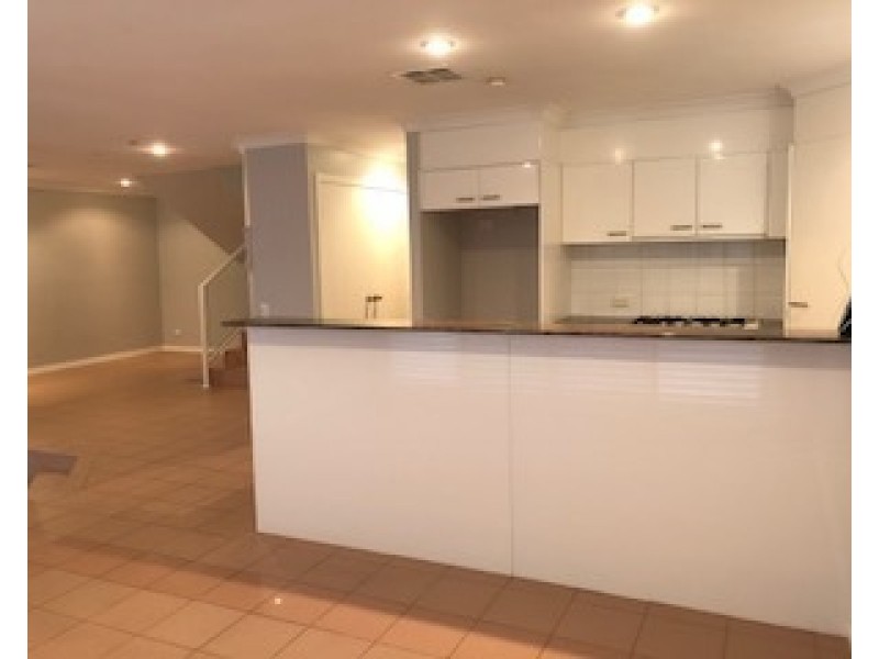 Hope Island QLD 4212