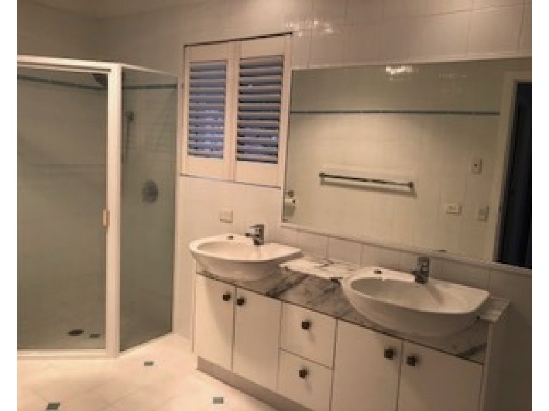 Hope Island QLD 4212