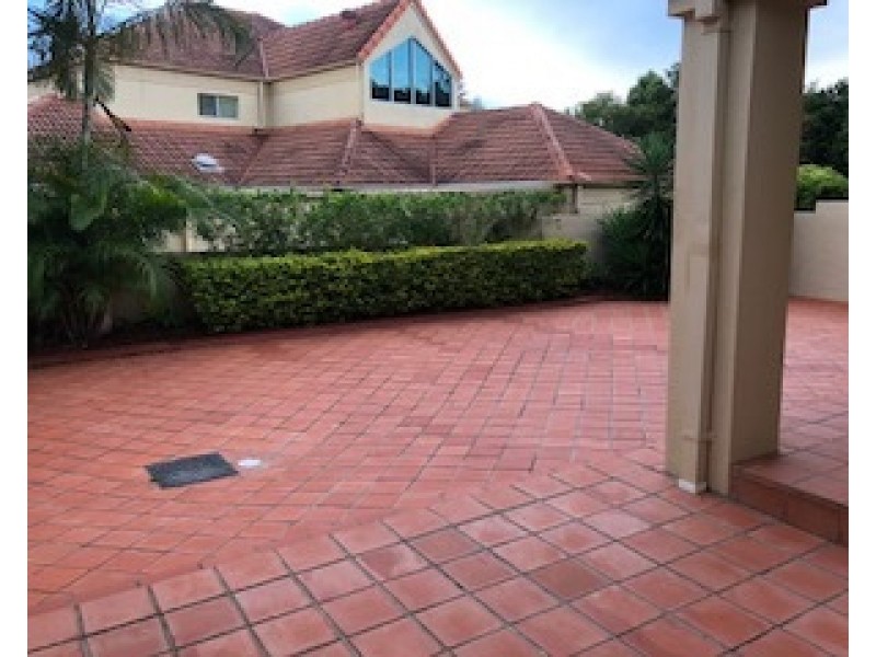 Hope Island QLD 4212