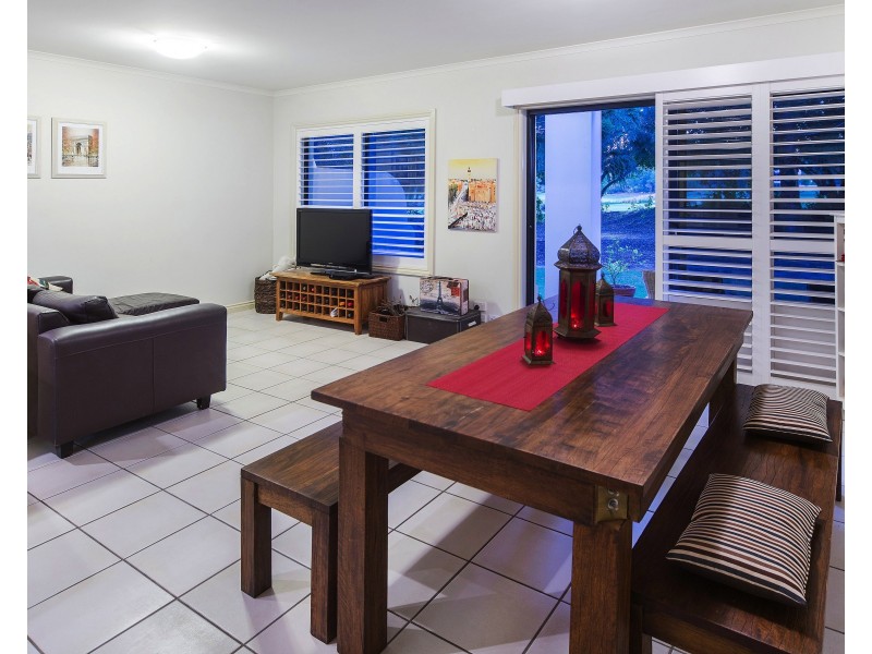 8853 Magnolia Drive East, Hope Island QLD 4212