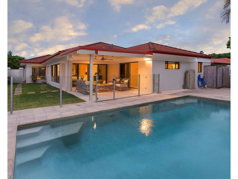 2023 Gracemere Gardens Cct, Hope Island QLD 4212