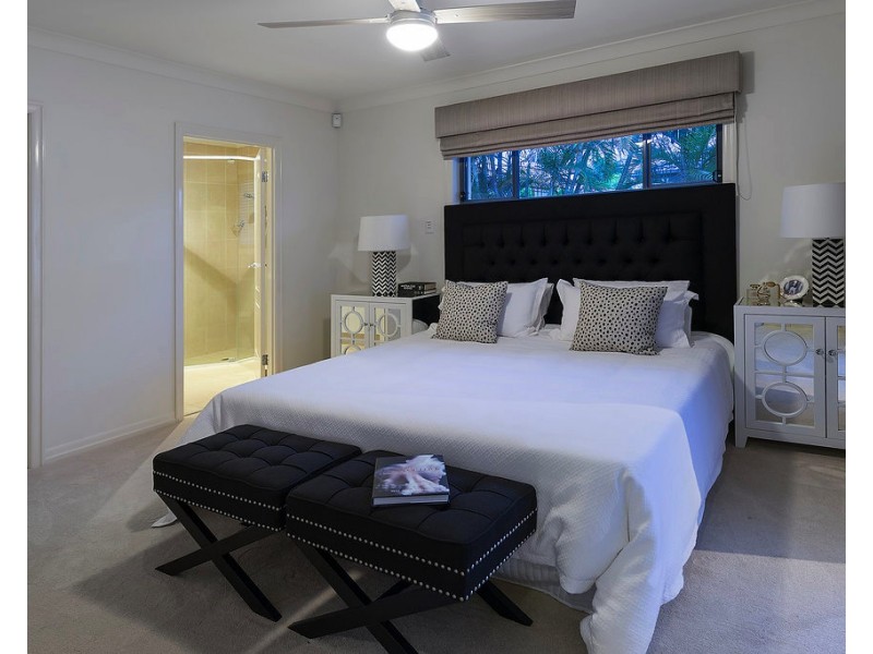 2023 Gracemere Gardens Cct, Hope Island QLD 4212