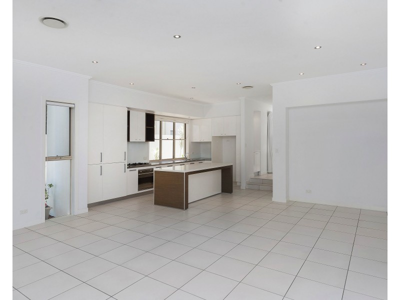 Hope Island QLD 4212