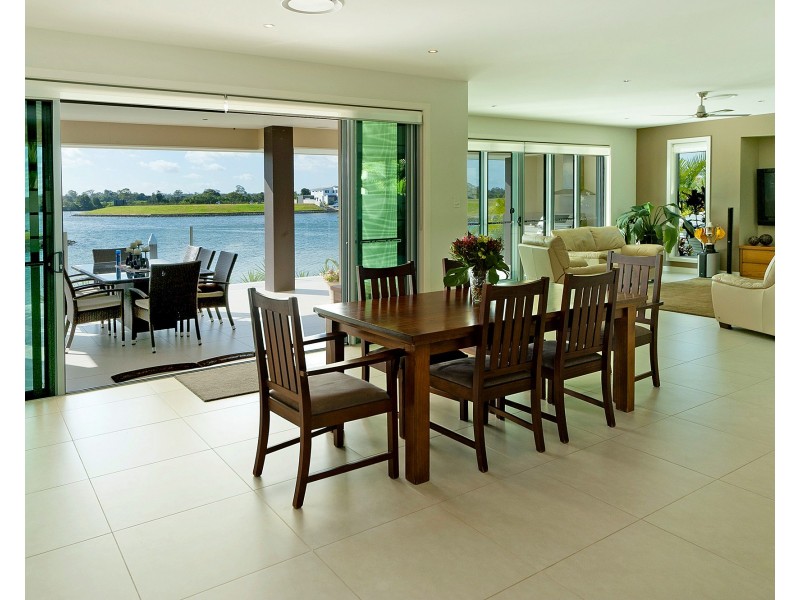 29 Coomera Ct, Helensvale QLD 4212