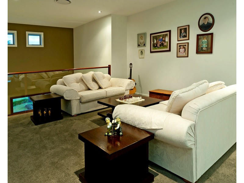 29 Coomera Ct, Helensvale QLD 4212