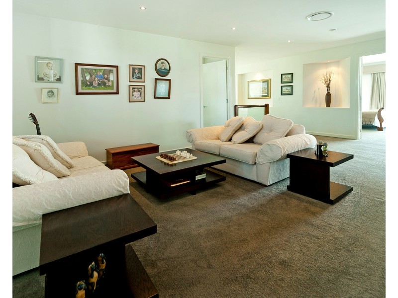 29 Coomera Ct, Helensvale QLD 4212