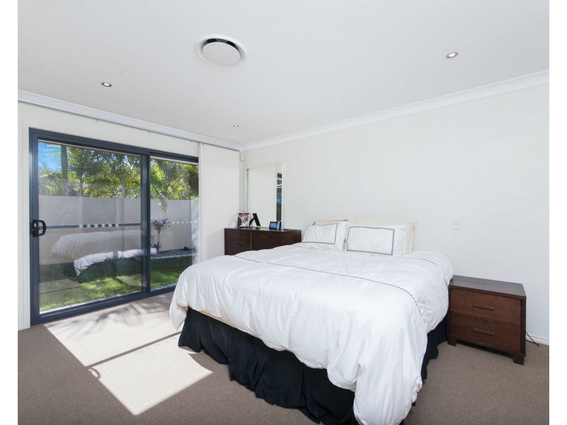 Hope Island QLD 4212