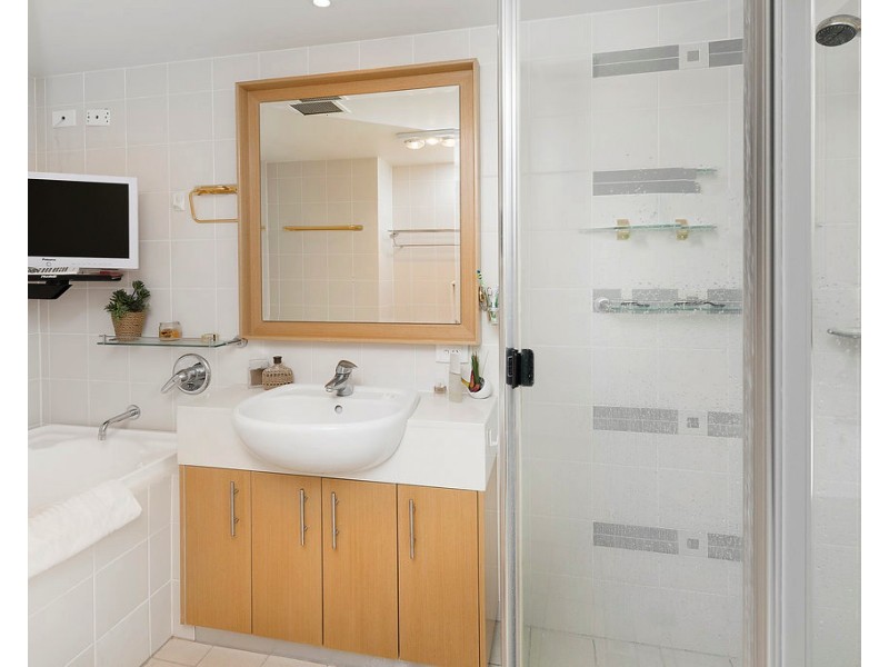 Hope Island QLD 4212