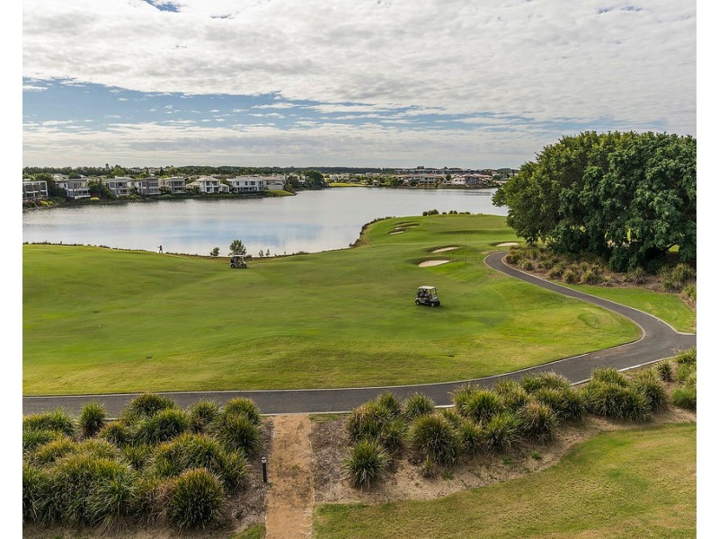 Hope Island QLD 4212