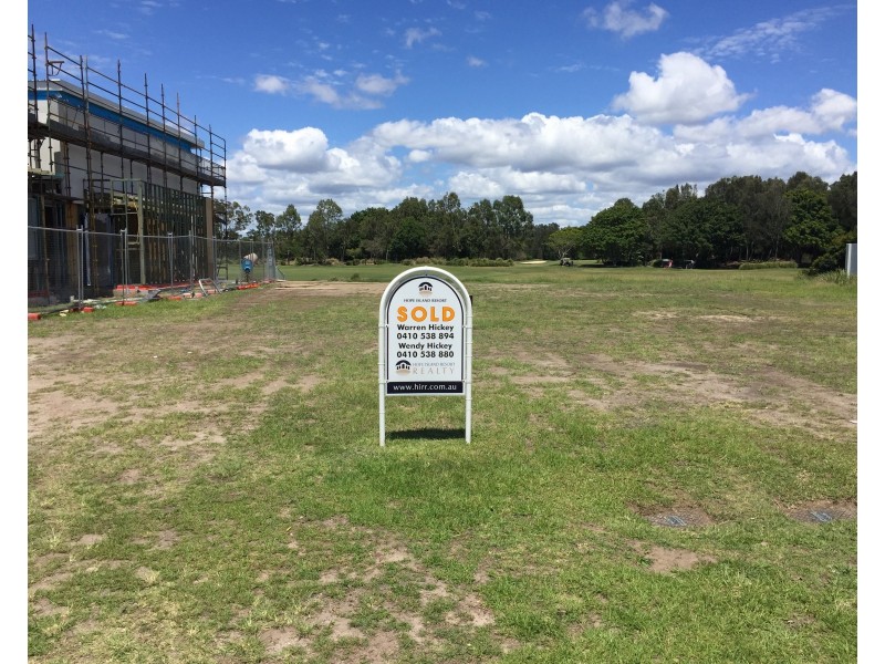 7624 Fairway Bvd, Hope Island QLD 4212
