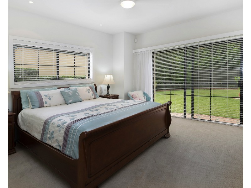 3289 Palladian Dr, Hope Island QLD 4212