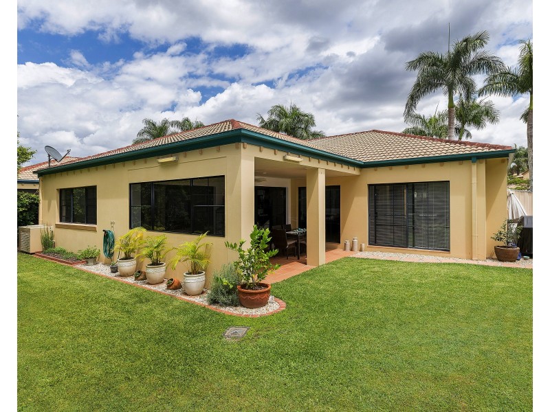 3289 Palladian Dr, Hope Island QLD 4212