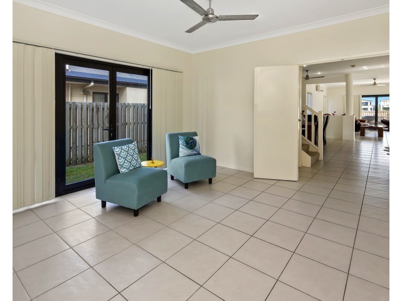 88/19 Santa Barbara Rd, Hope Island QLD 4212