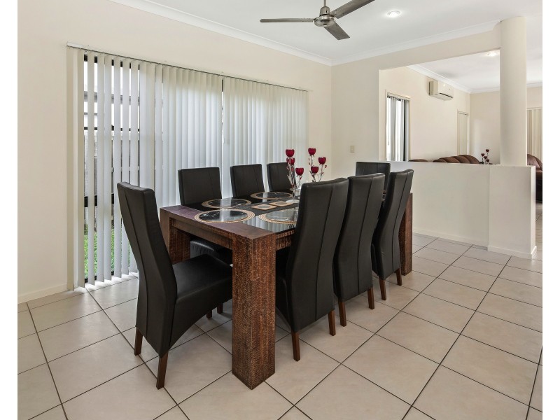 88/19 Santa Barbara Rd, Hope Island QLD 4212