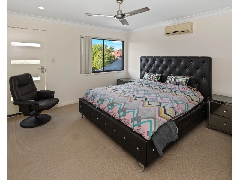 88/19 Santa Barbara Rd, Hope Island QLD 4212