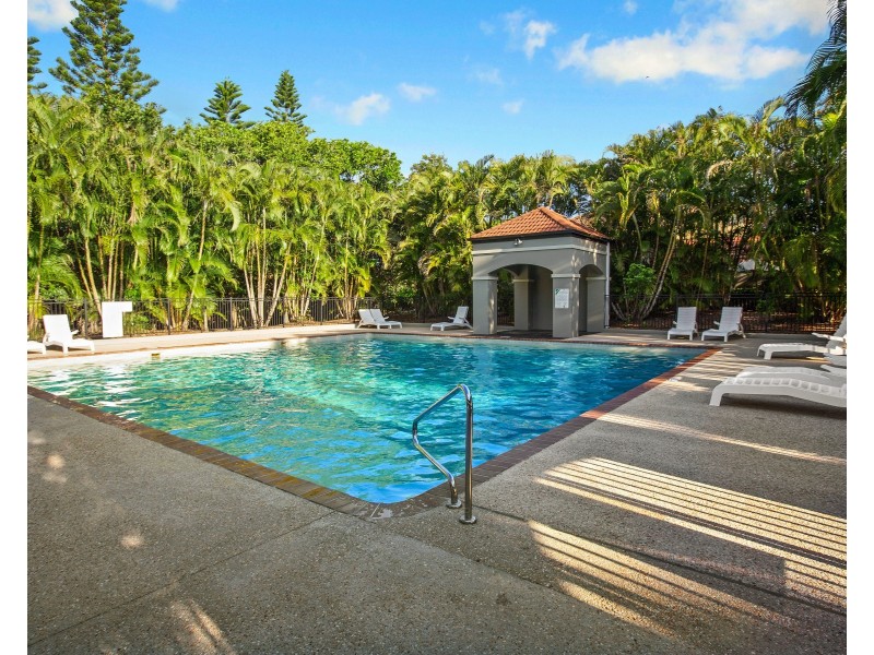 88/19 Santa Barbara Rd, Hope Island QLD 4212