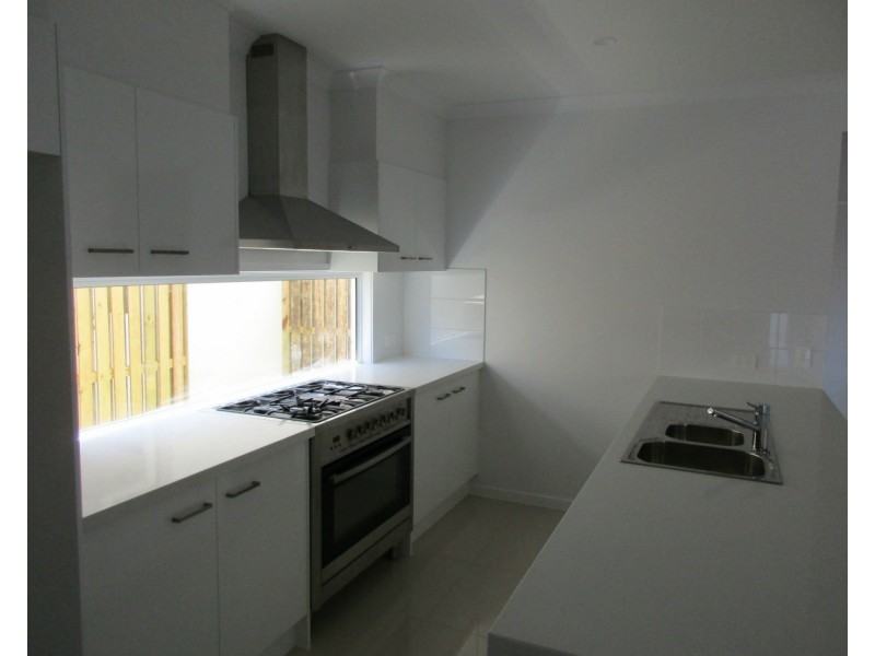 Hope Island QLD 4212