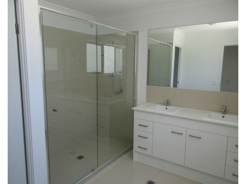 Hope Island QLD 4212