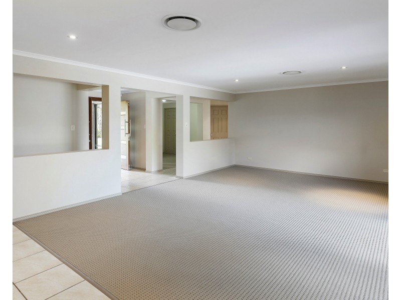 22 Crusade Ct, Coomera Waters QLD 4209