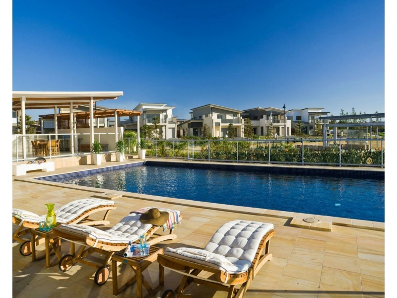 Hope Island QLD 4212