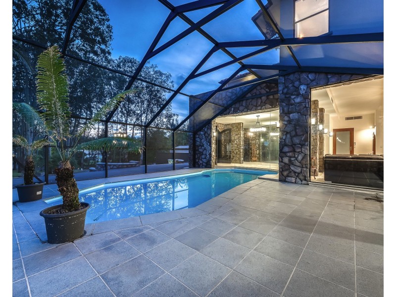64 Clarence Dr, Helensvale QLD 4212