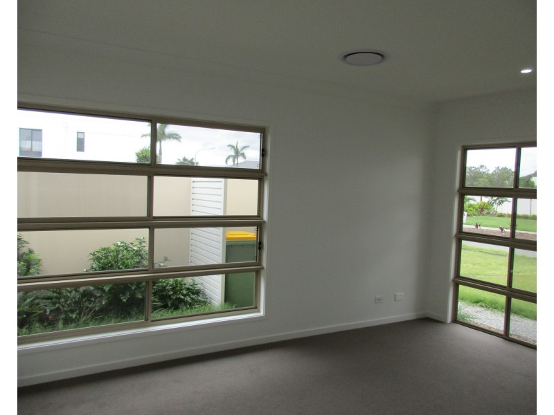 Hope Island QLD 4212