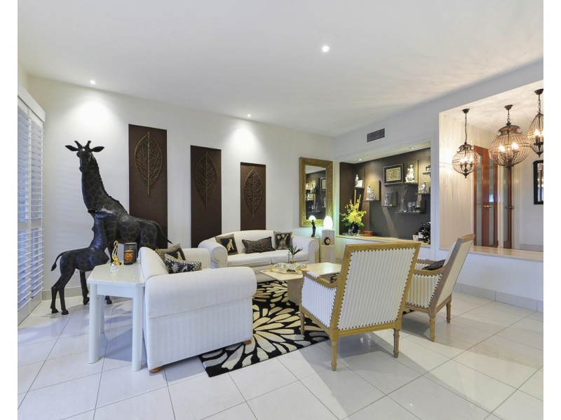 4690 The Parkway, Hope Island QLD 4212
