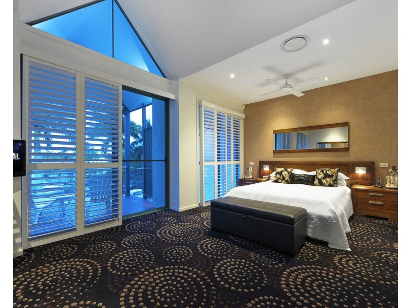 4690 The Parkway, Hope Island QLD 4212